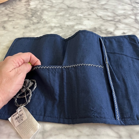 Upcycled Toiletry Bag SilaiWali - Picture 4 of 9